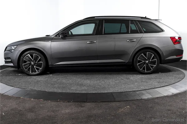 Škoda Superb, foto 5
