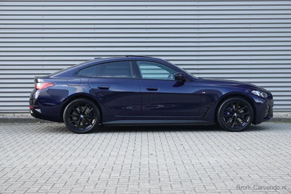 BMW i4, foto 4