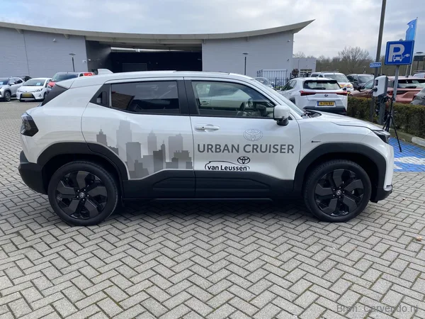 Toyota Urban Cruiser, foto 2