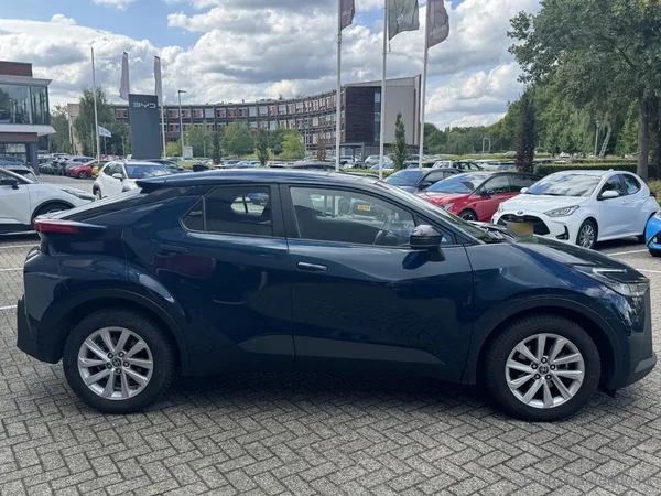 Toyota C-HR, foto 4