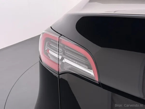 Tesla Model Y, foto 2