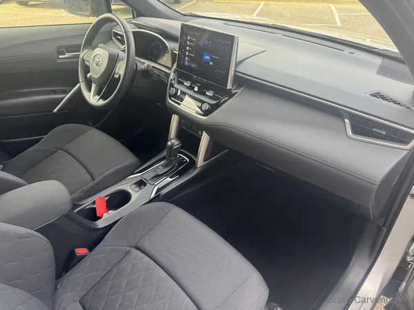Toyota Corolla Cross, foto 3