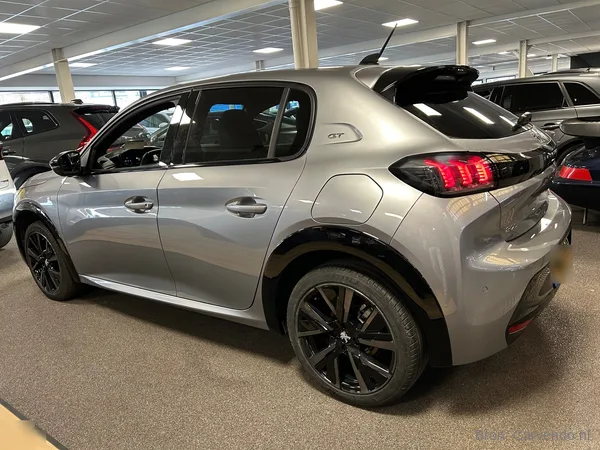 Peugeot 208, foto 2